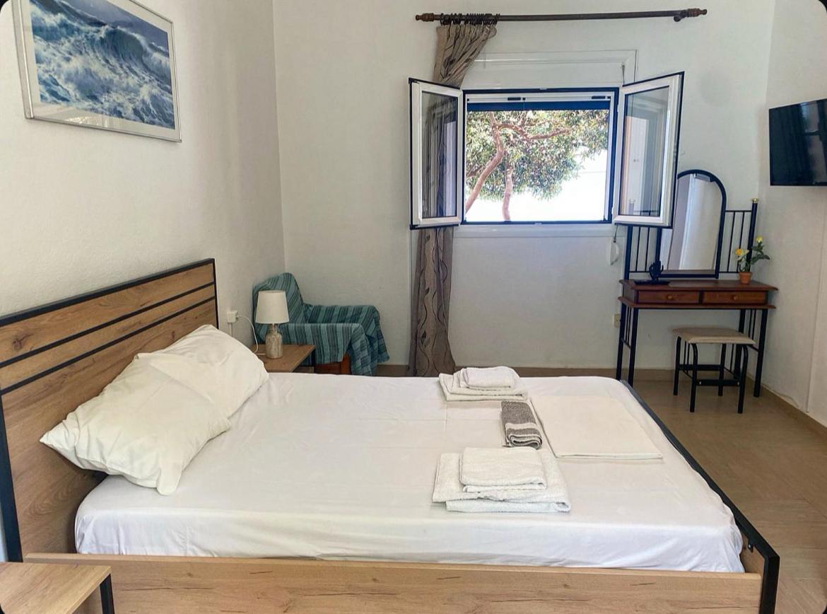 Villa Πέτρινη Αυλή, Αρμενιστης Ικαρια Armenistis  Esterno foto
